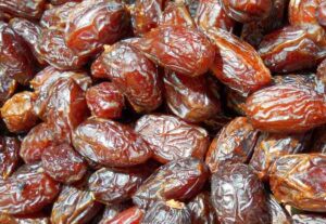 பேரீச்சம் பழத்தின் நன்மைகள் | Dates Benefits in Tamil